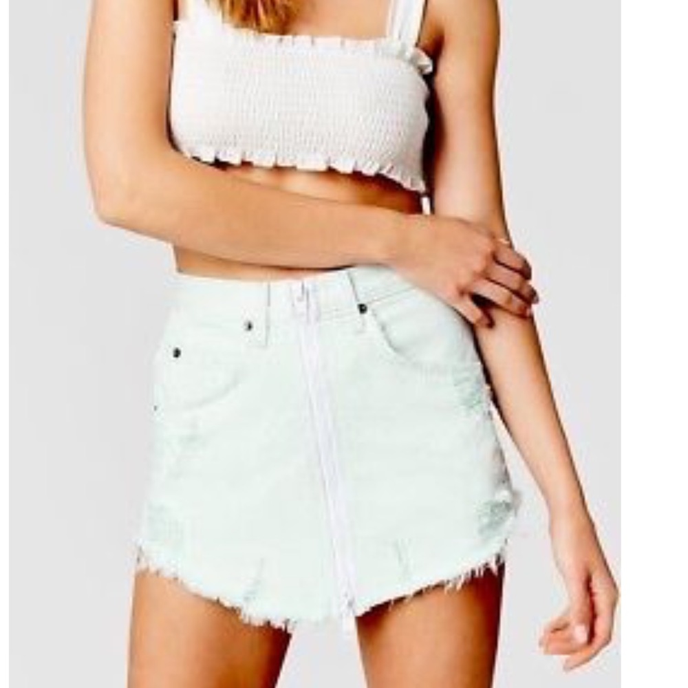 New! Price FIRM!LF/Carmar zipper up denim NWT - Picture 2 of 5